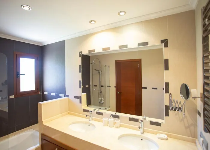 Oliveres By Interhome בית נופש