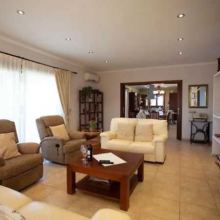 Oliveres By Interhome مورو