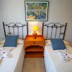 Oliveres By Interhome Tatil Evi Muro