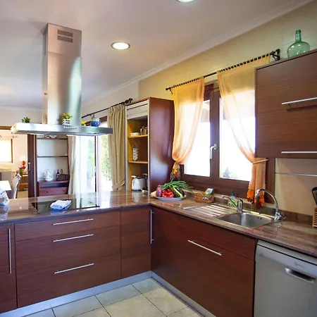 Сasa de vacaciones Oliveres By Interhome